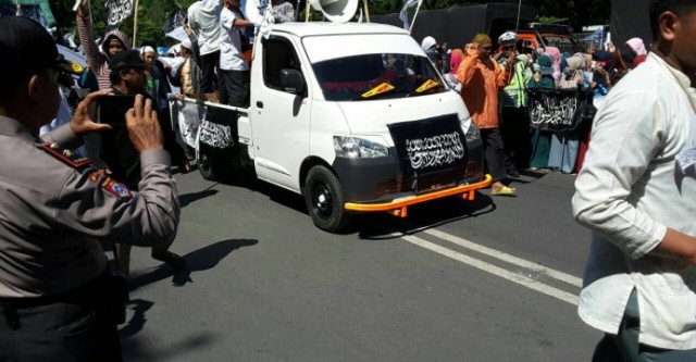 Ribuan Personil Gabungan TNI, Polri dan Satpol PP Gagalkan Acara HTI di Sulsel