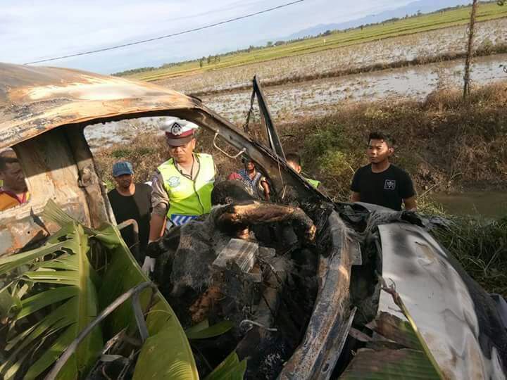 Kabur Usai Menabrak, 2 Warga Gowa Tewas Terpanggang di Mobilnya