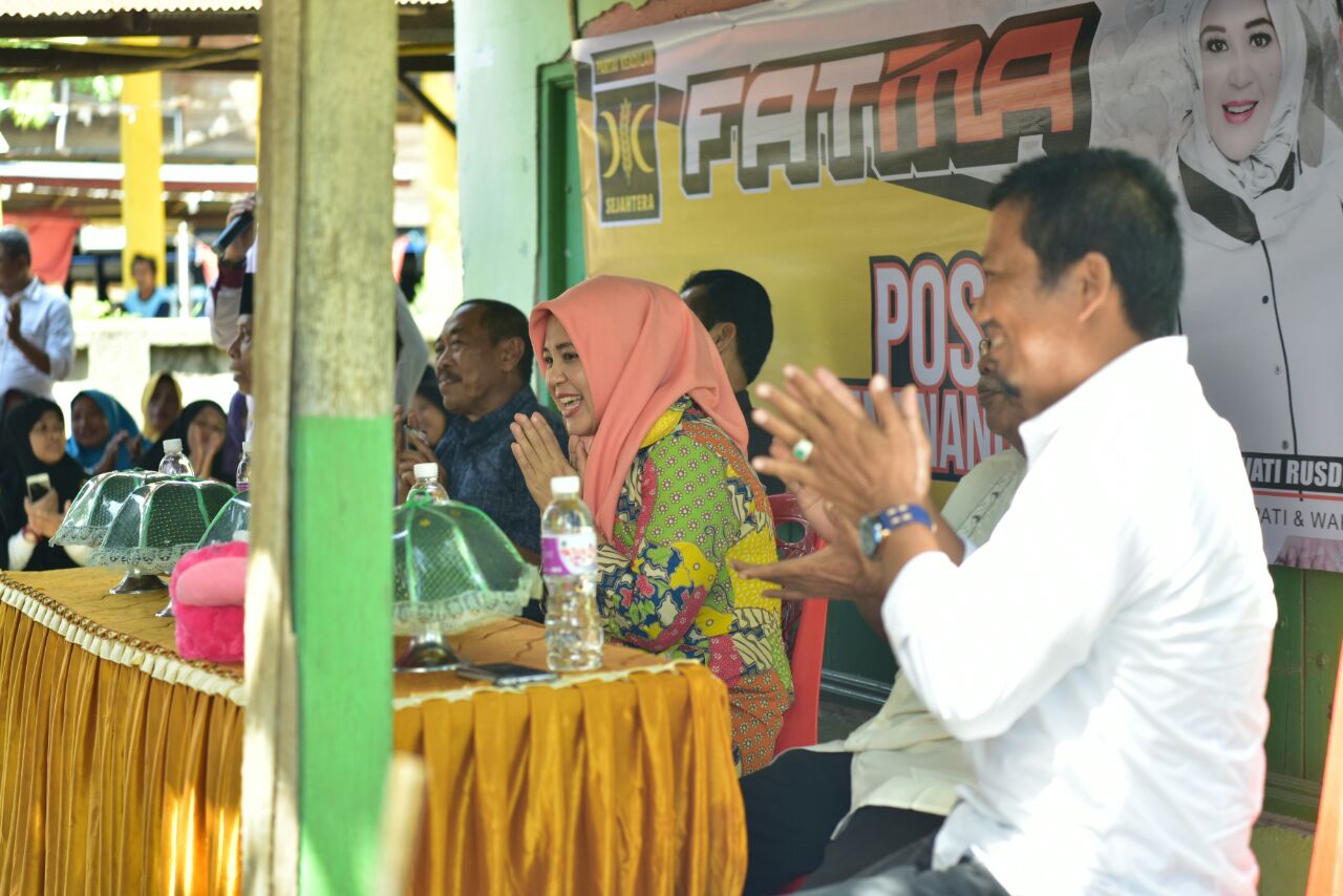 Fatmawati Sapa Kelompok Pengajian dan Petani Tanru Tedong