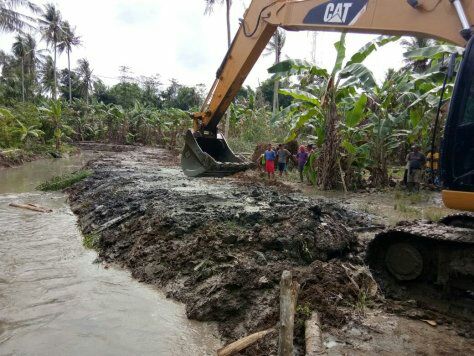 Atasi Banjir, Tim BERSALAM Bantu Pengerukan di Desa Lappangang