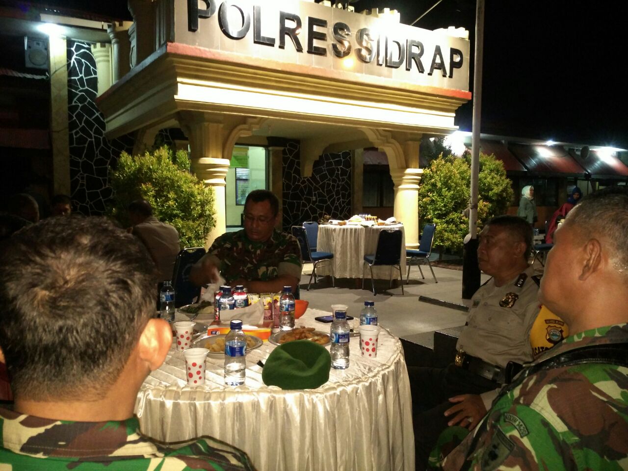 Polres-Kodim Sidrap Kompak Makan Malam Bersama