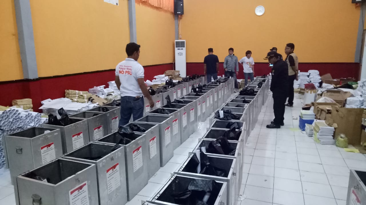 Logistik Pilkada Sidrap Didistribusikan