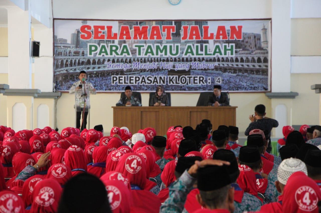 Wakil Ketua DPRD Sulsel Ingatkan CJH Sidrap-Makassar Jaga Kondisi Kesehatan di Tanah Suci