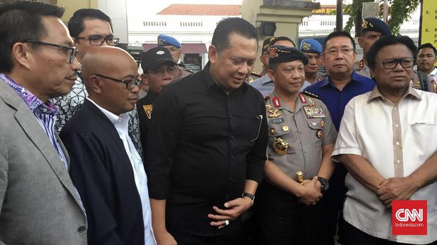 Ketua DPR dan Kompolnas  Bela-belain Tito Karnavian