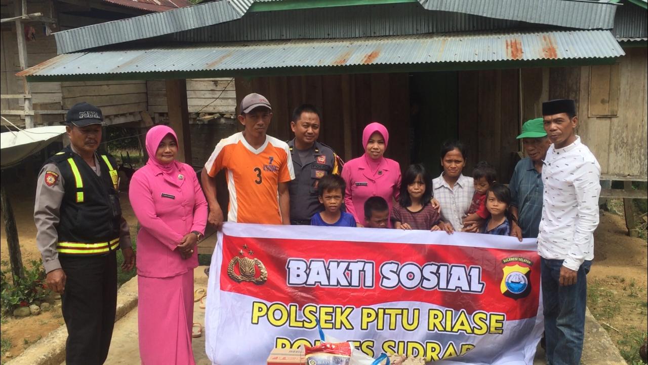 Bakti Sosial Mapolsek Pitu Riase Diwarnai Peduli Asih