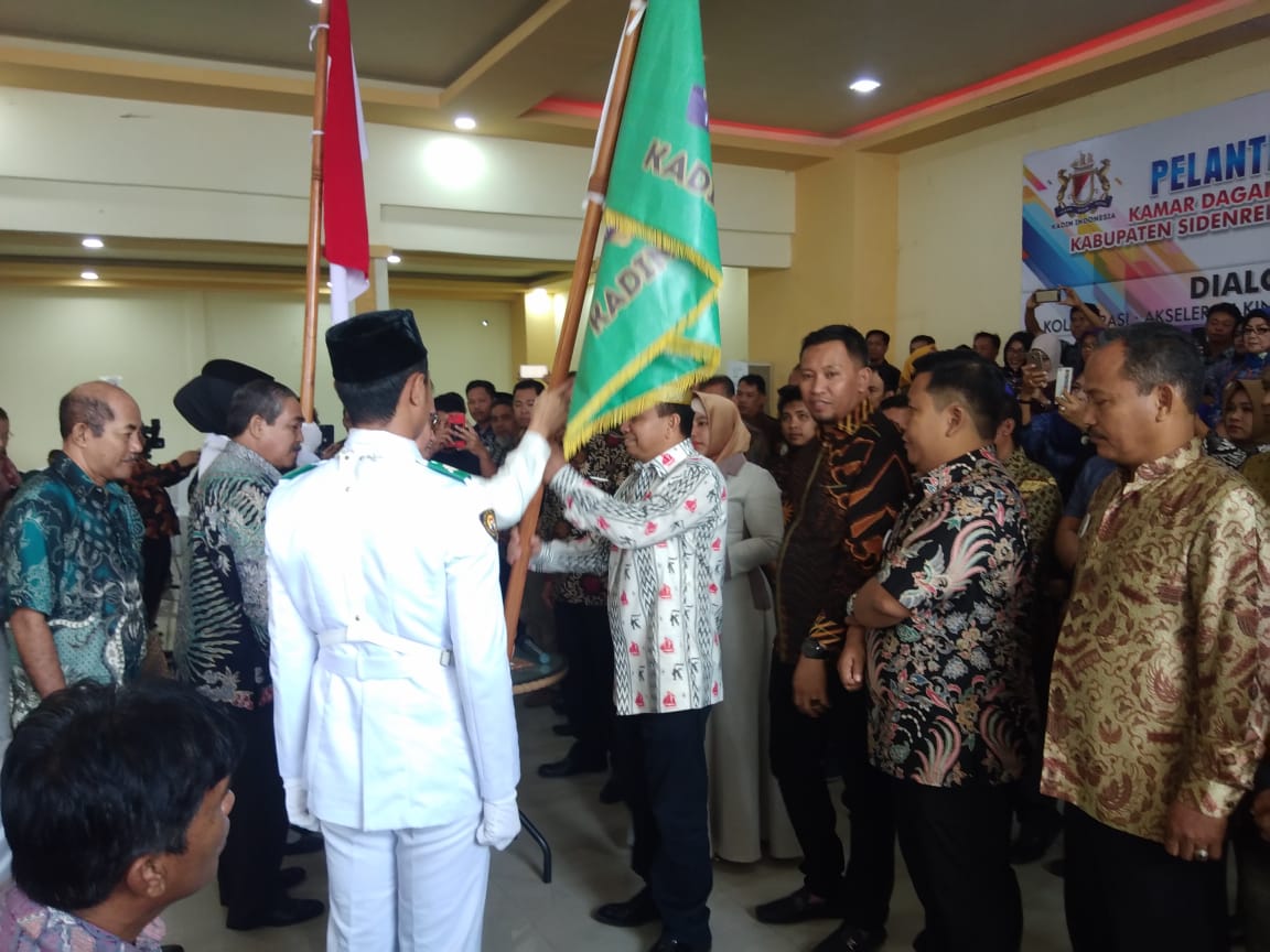 Hari ini, 138 Pengurus Kadin Sidrap Resmi Dikukuhkan