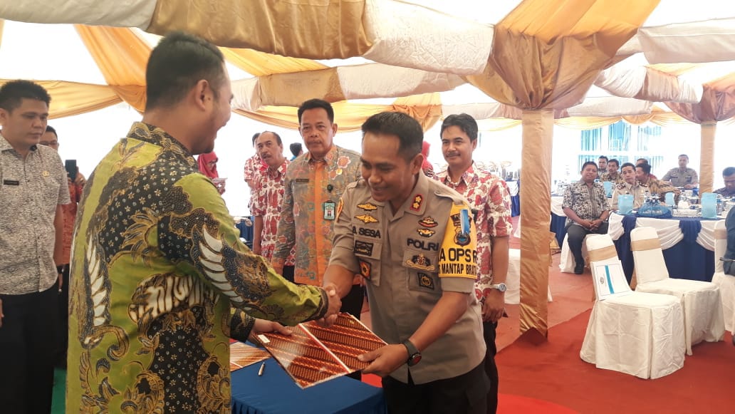 Kapolres Sinjai Terima Penghargaan Satker Terbaik 2018 di Kantor KPPN Sinjai