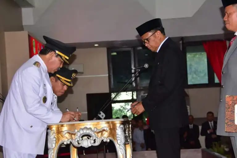 Dua Priode Dampingi Rusdi Masse, Dollah Kini Resmi Jadi Bupati Sidrap