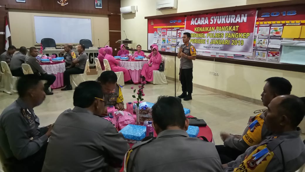 Usai Naik Pangkat, Personel Polres Pangkep Gelar Acara Syukuran