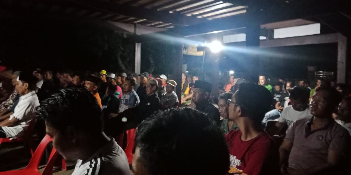 Serap Aspirasi, Ketua DPRD Sidrap Temui Warga Lancirang Malam-malam