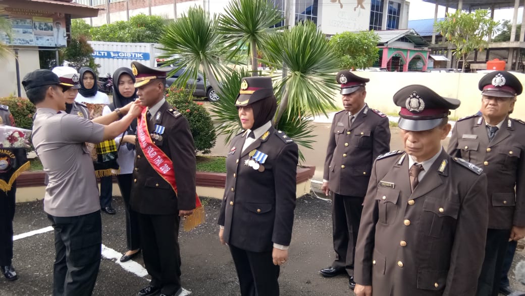 Upacara Wisuda Purna Bhakti, Kapolres Pangkep Lepas 13 Personil Purna Tugas