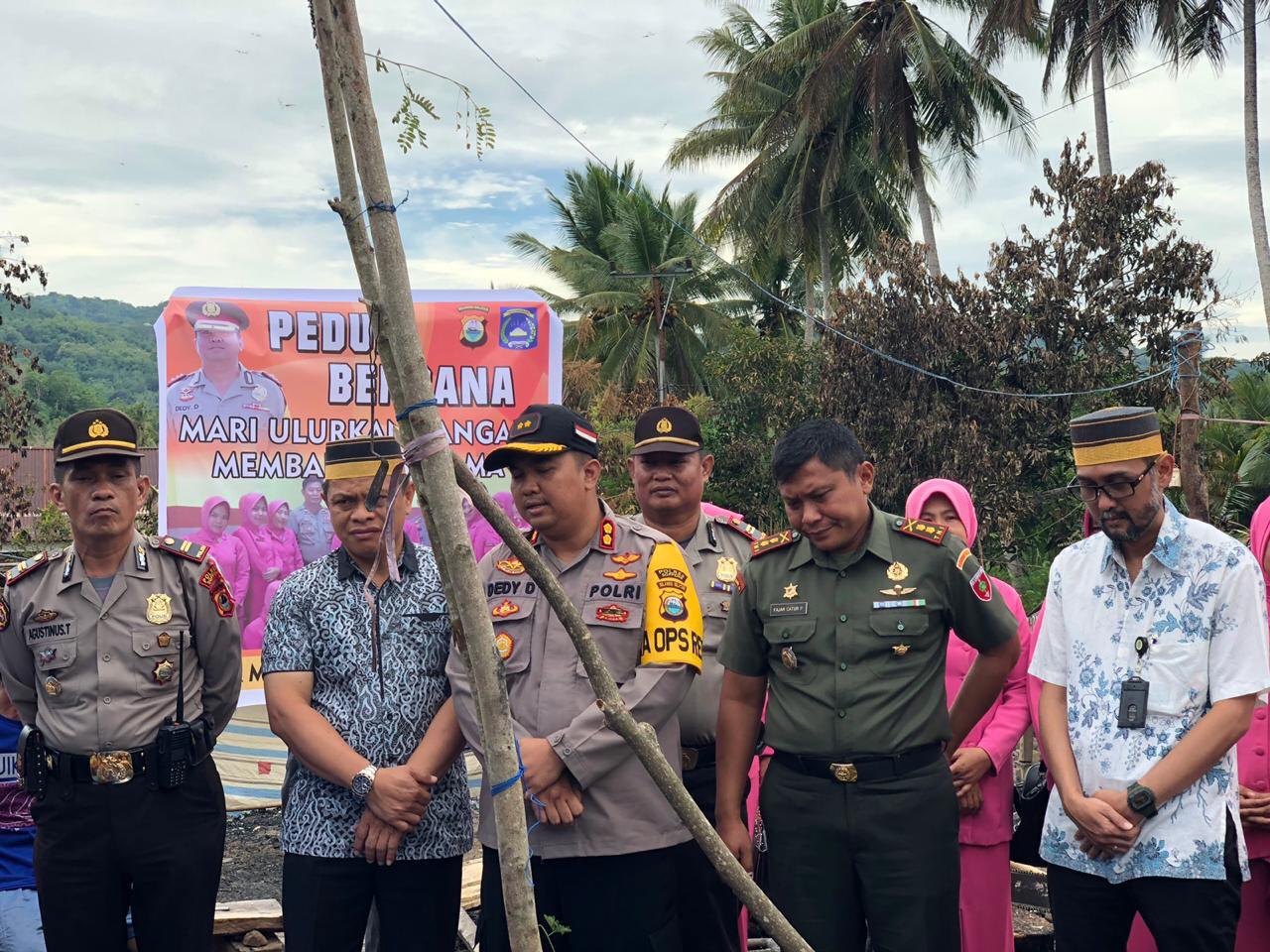 Forkopimda Soppeng Kunjungi Korban Kebakaran di Desa Mariorilau…