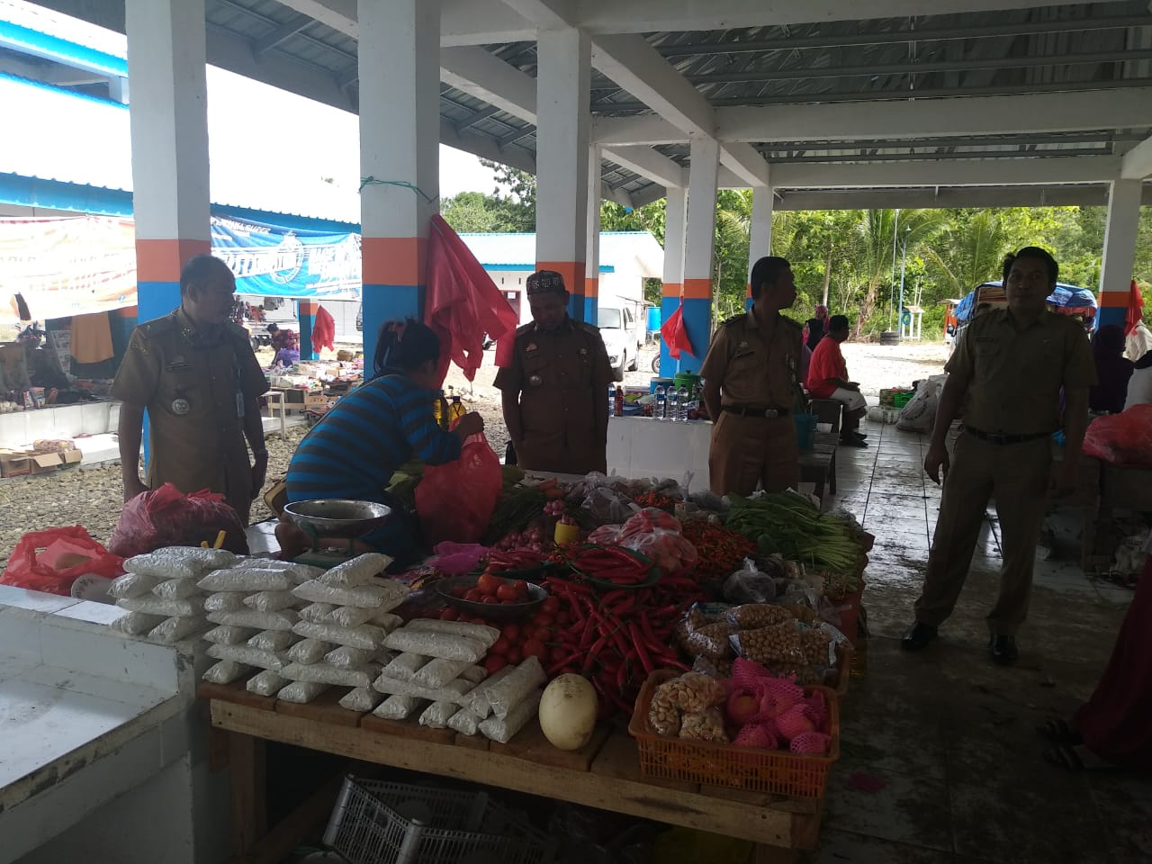 Pasar Barukku Diserbu Pedagang dari Luar