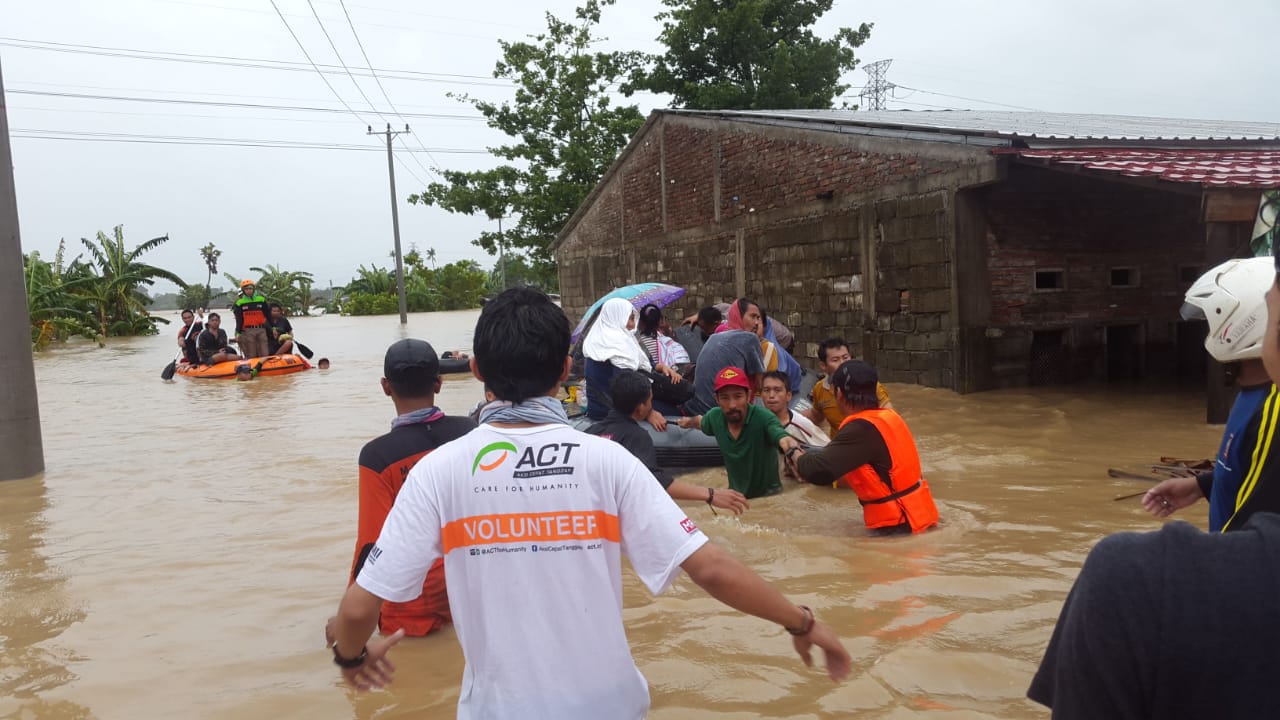 Tim Emergency Response ACT Sulsel Fokus Evakuasi Korban Banjir