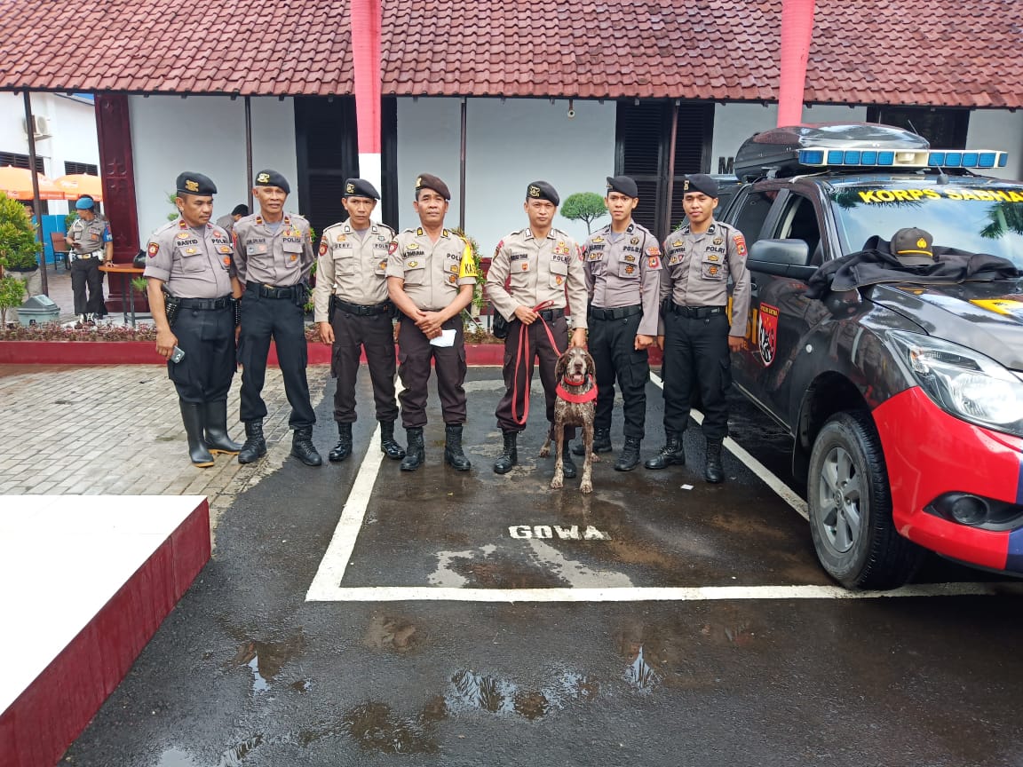 K-9 Polda Sulsel Temukan 7 Jenazah Korban Bencana Alam Longsor di Gowa