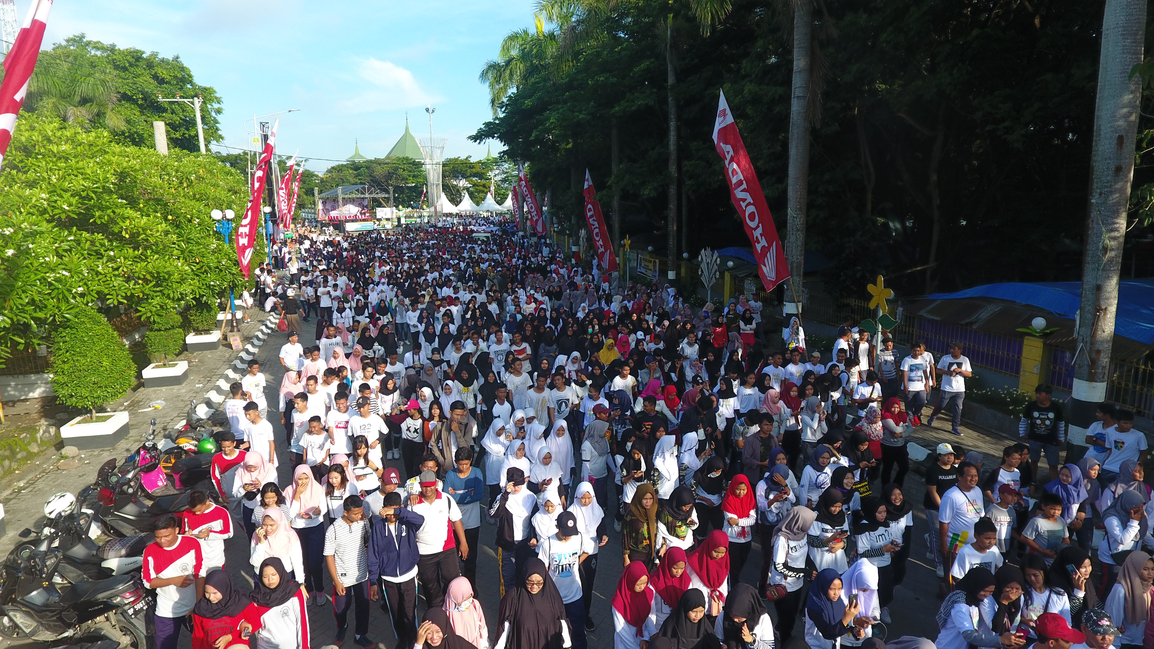 FOTO: Ribuan Warga Sidrap Tumpah Ruah di MRSF 2019