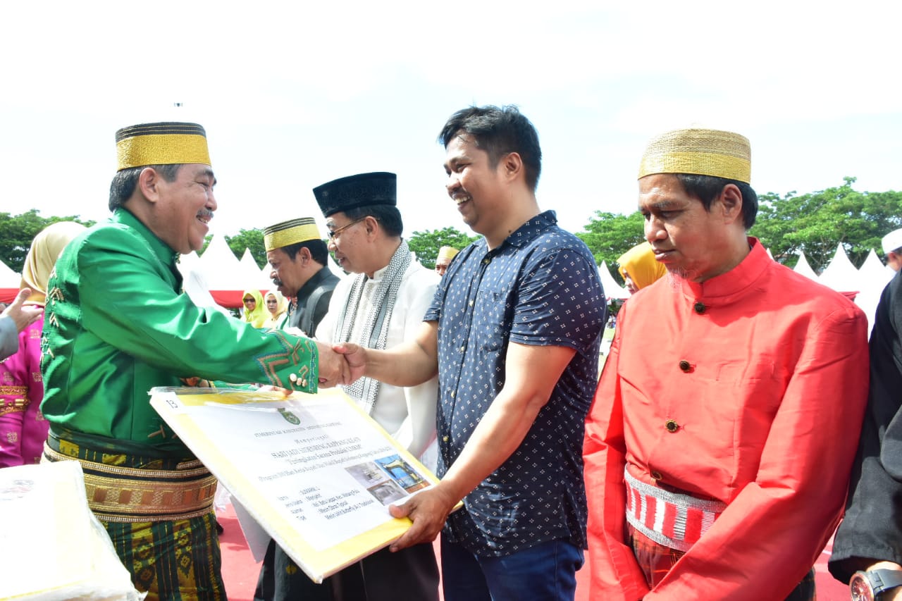 50 Warga Berprestasi Baik Diganjar Umroh Gratis