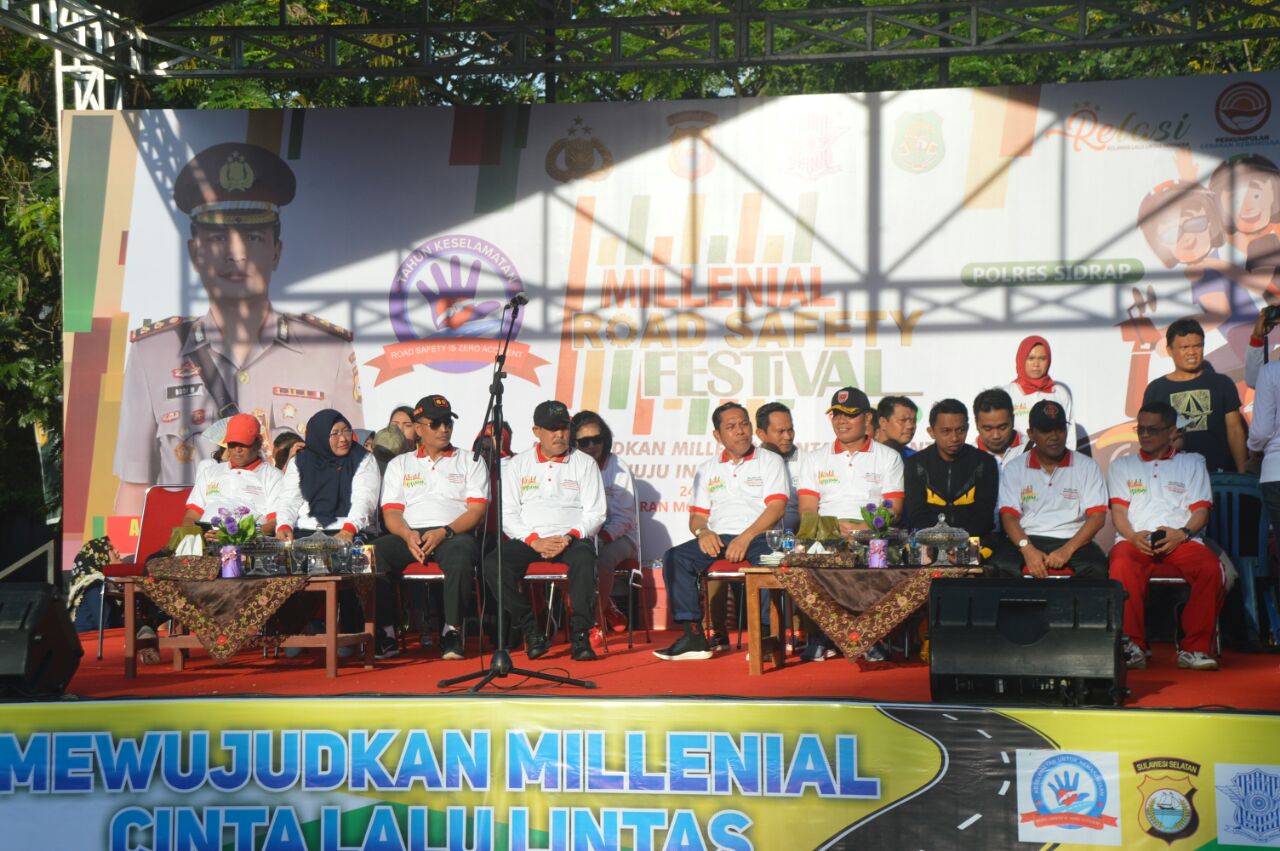 Dandim 1420 Bersama Forkopimda Hadiri Milenial Road Safety Festival Polres Sidrap