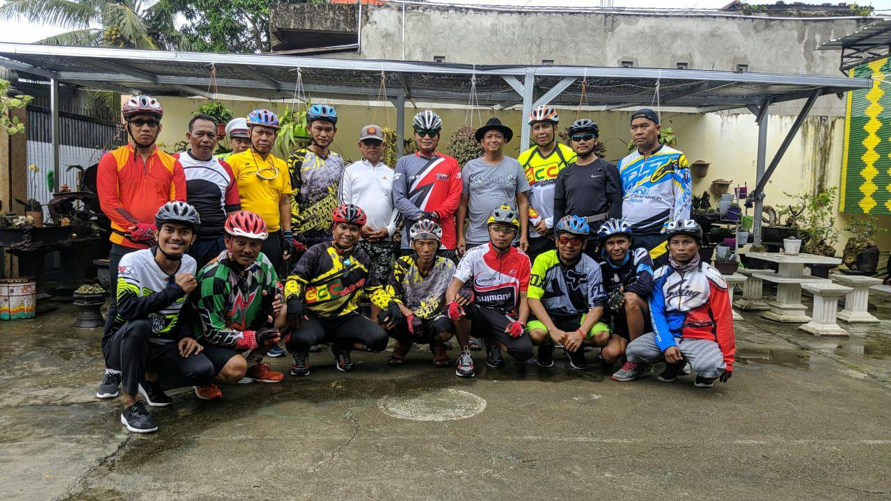 Gowes Sejauh 40Km, Kapolres Sidrap Titip Pesan Kamtibmas ke Warga