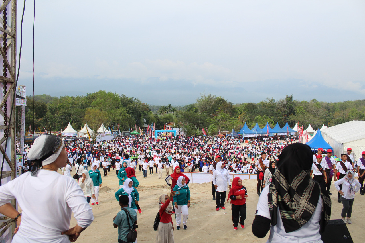 Dihadiri Ribuan Peserta, Kapolres Mandailing Natal Buka Acara Millennial Road Safety Festival 2019