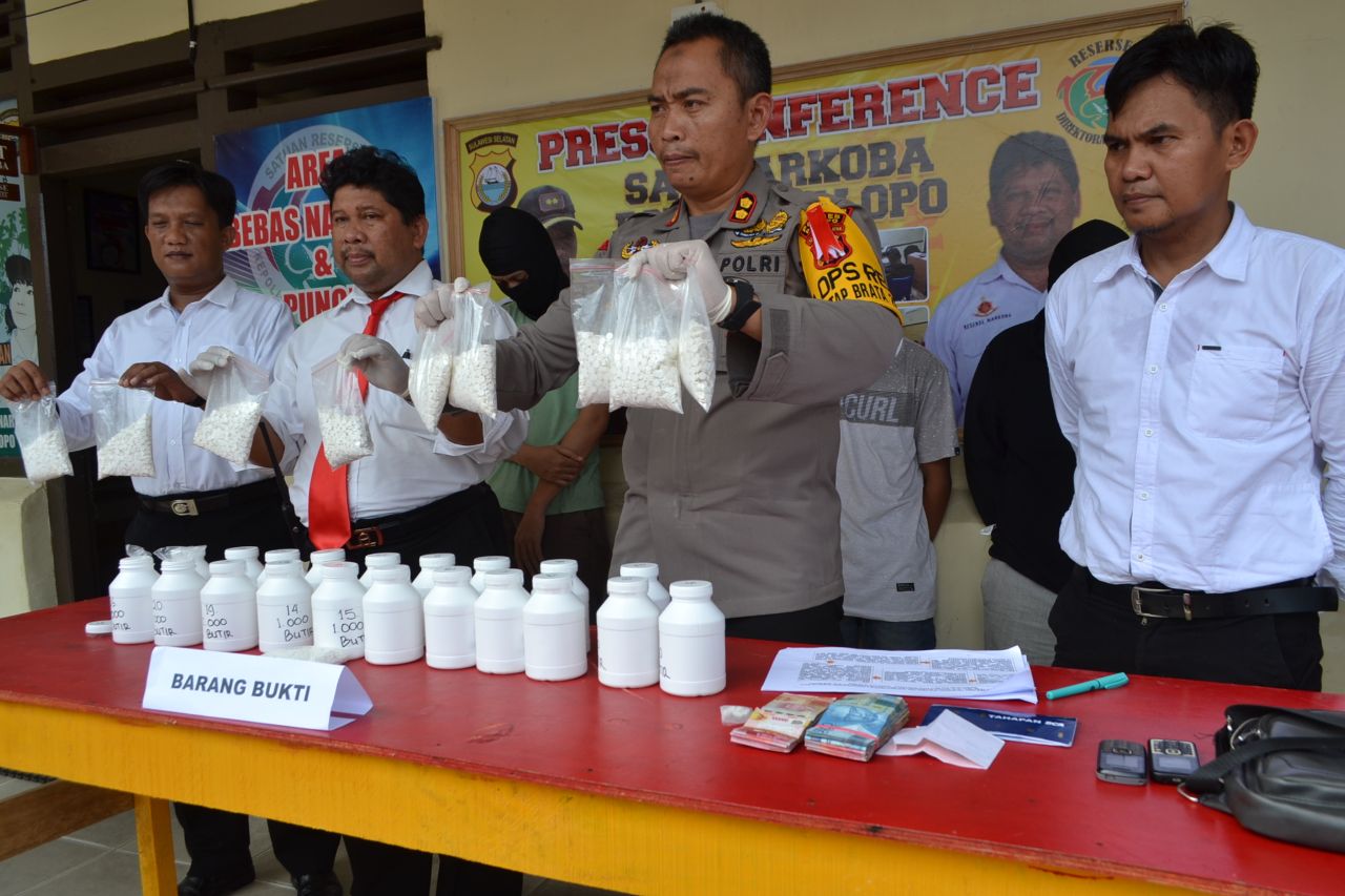 Ribuan Obat Daftar G Jenis THD Disita Satresnarkoba Polres Palopo