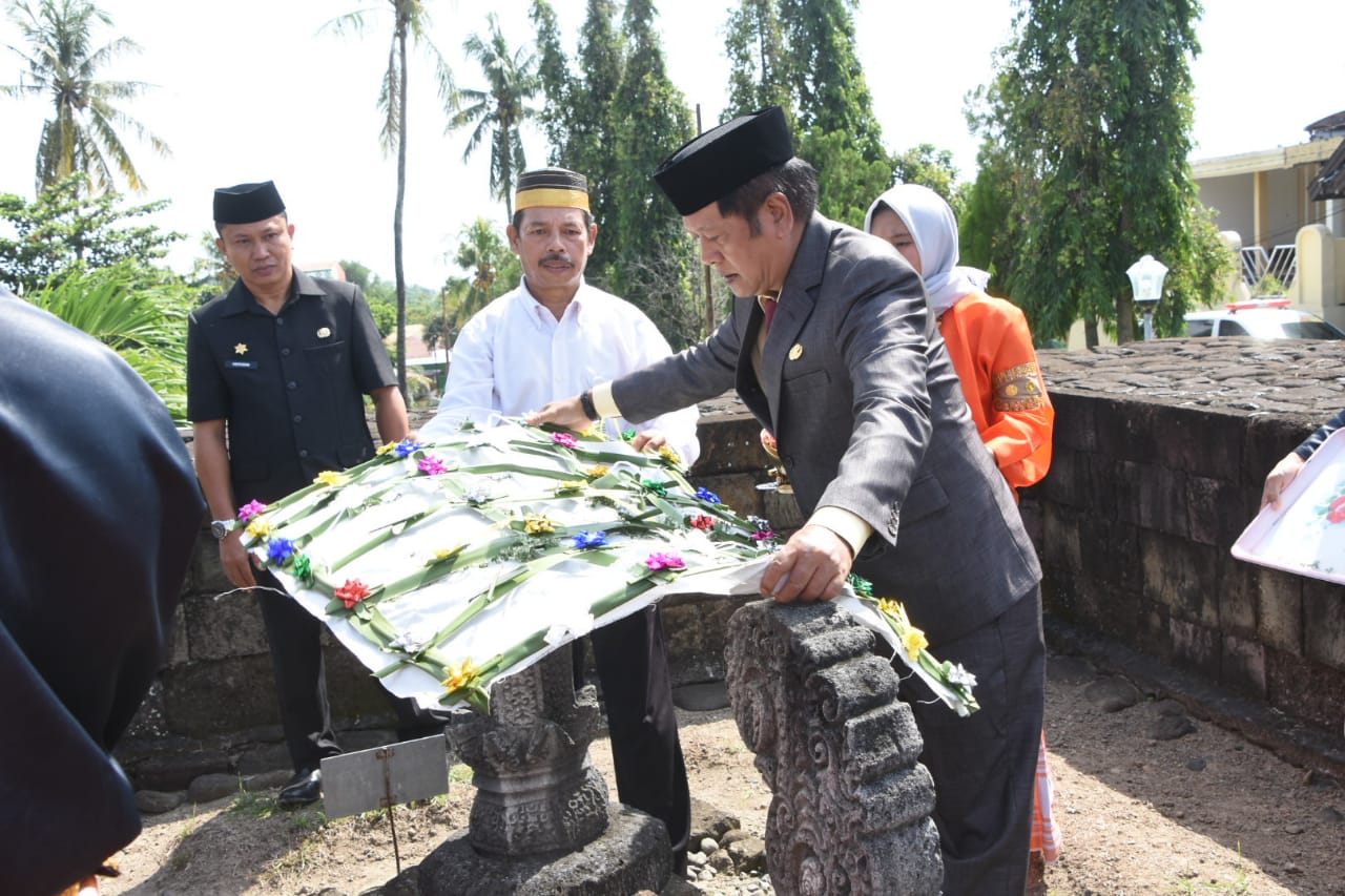 Bupati Soppeng Berziarah ke Makam Raja Soppeng