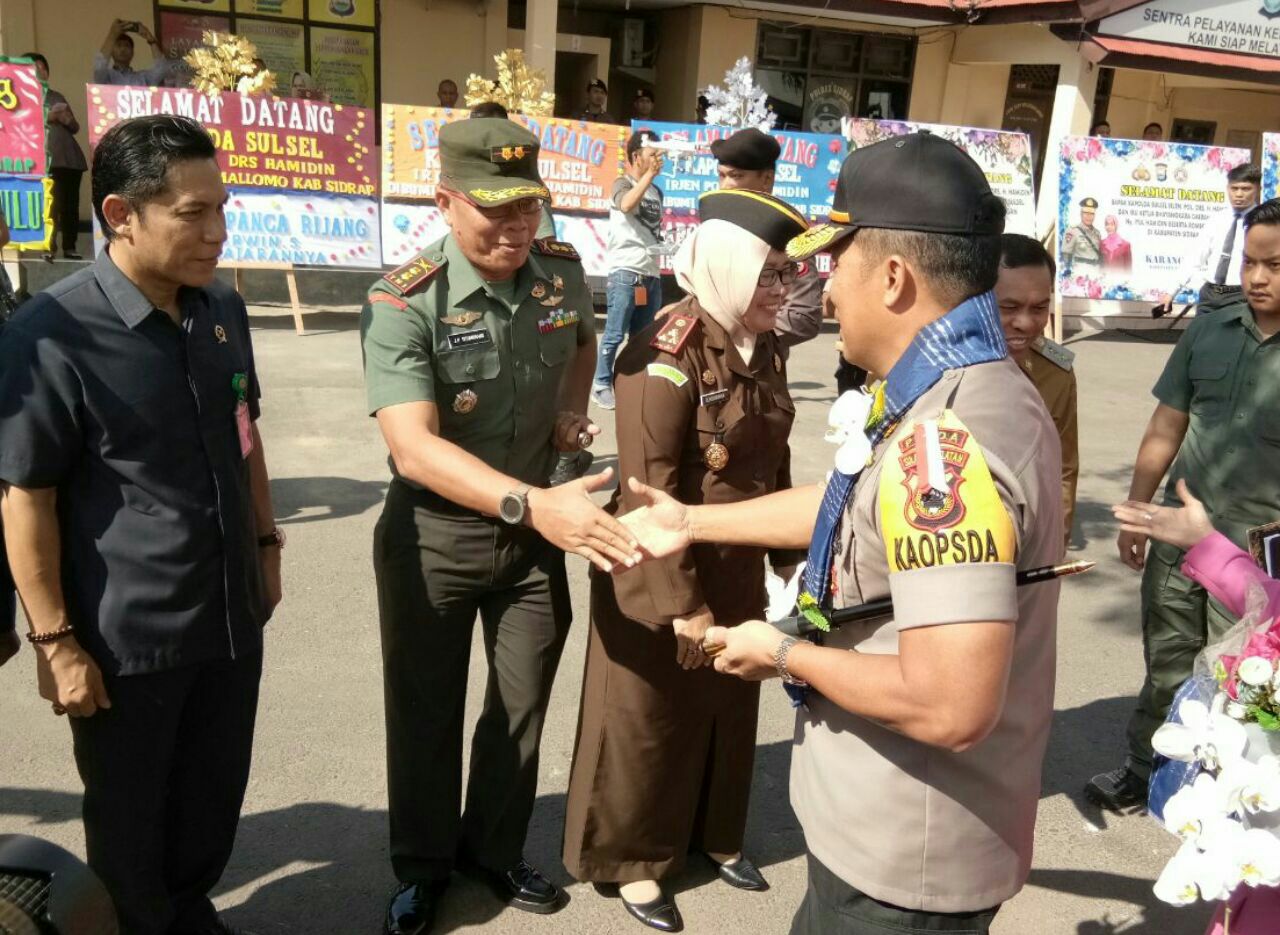 Bersama Forkopimda, Dandim 1420 Turut Sambut Kapolda Sulsel di Polres Sidrap