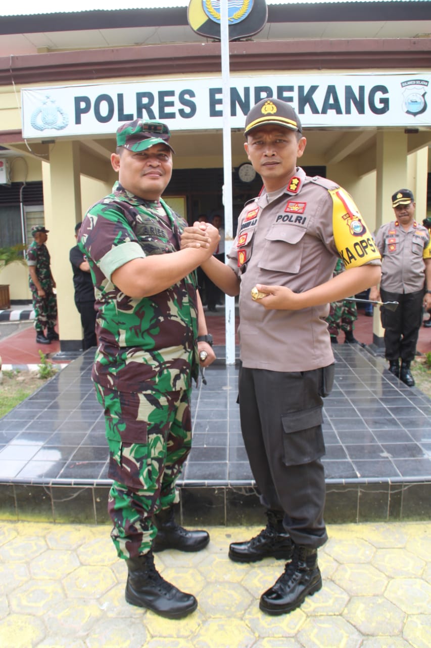 Bersama Dandim, Kapolres Enrekang Jamin Keamanan Pelaksanan Pemilu