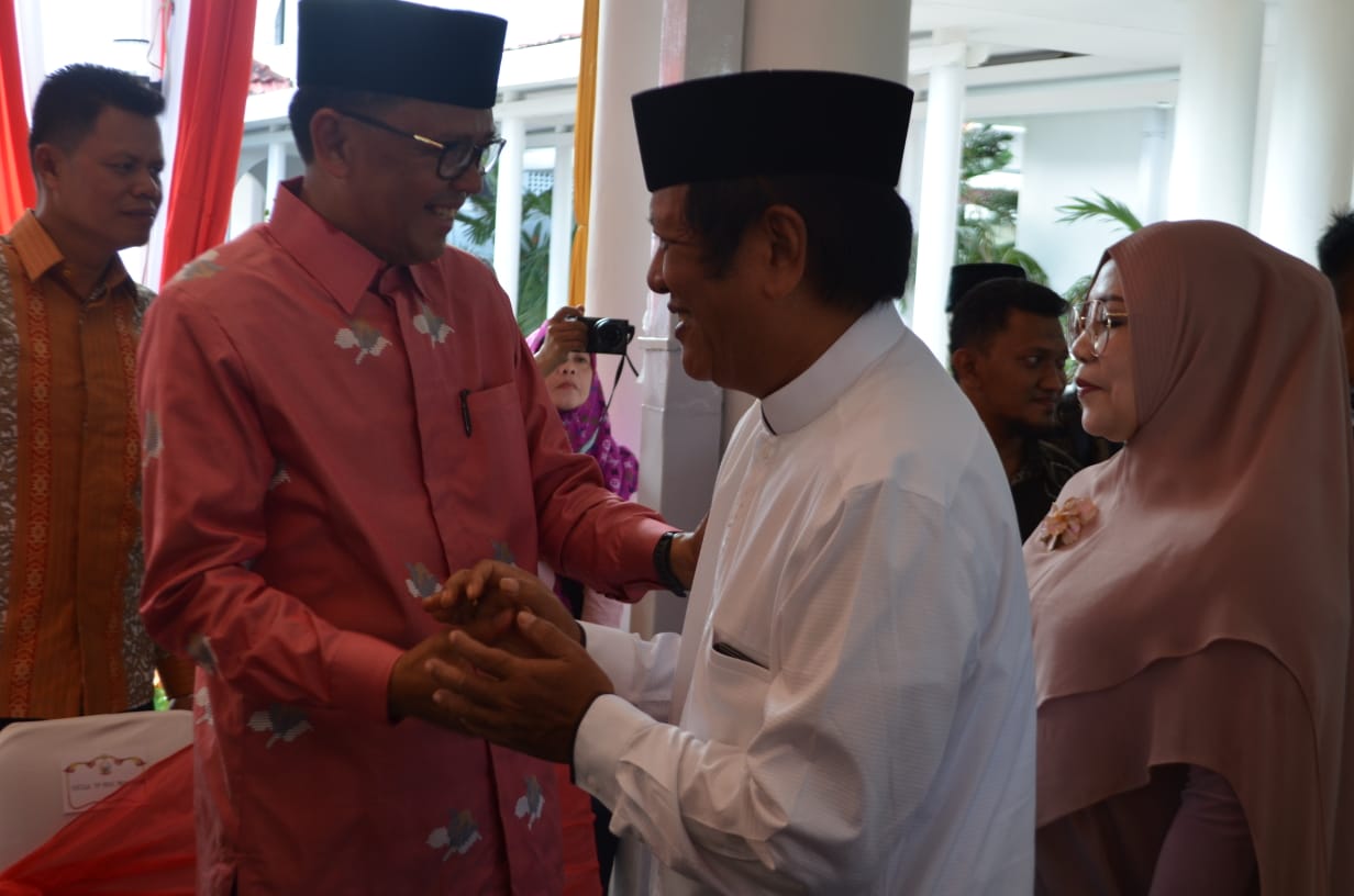 Didampingi Pejabat dan Forkopimda, Kaswadi Hadiri Open House Gubernur