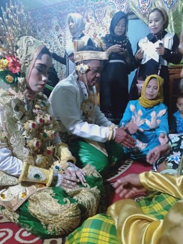 Lagi, Pasangan Nikah Terpaut Beda Usia Viral di Sidrap