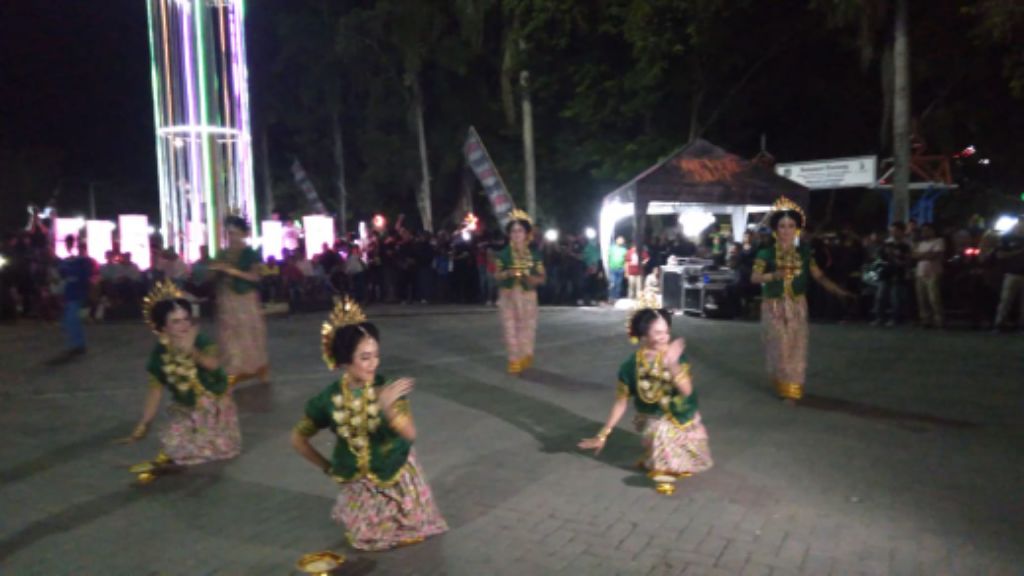 Tarian 4 Etnis Budaya Bugis-Makassar Warnai Anniversary ke-8 KMS