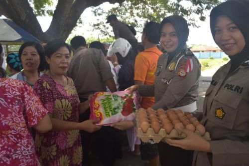 Pasar Murah Polres Sidrap Diserbu Kaum Emak-emak