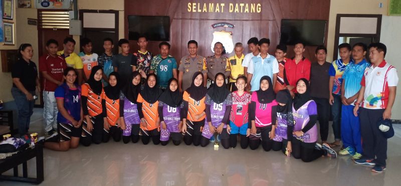 Tim Volly Putra – Putri Polres Sidrap Lolos ke Final Kejuaraan Kapolda Cup