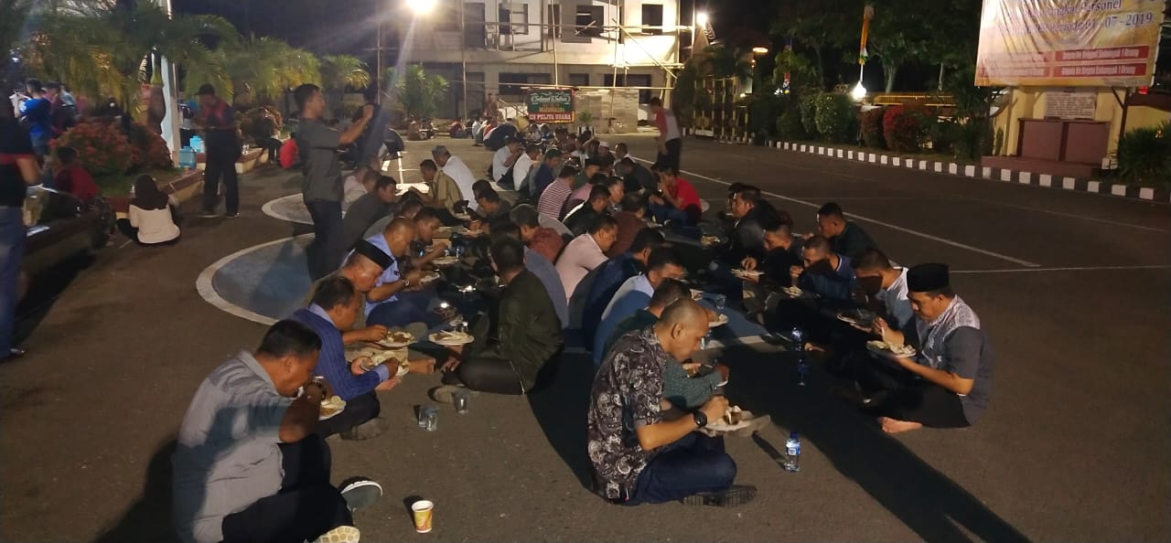 Mempererat Persaudaraan dan Tali silaturahmi, Kapolres Pangkep Lakukan Makan Bersama