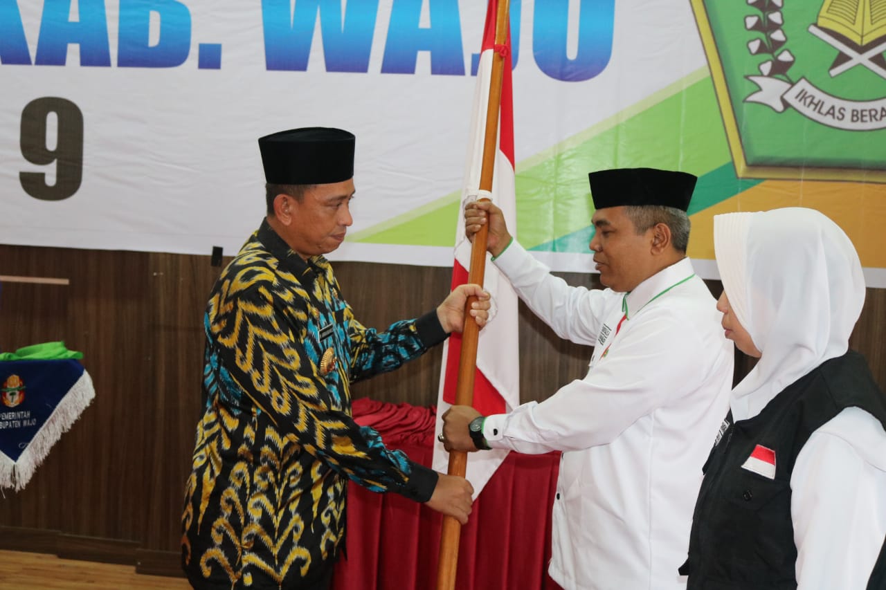 Lepas Jemaah Haji Wajo. Ini Pesan Penting Bupati Amran Mahmud pada 450 CJH