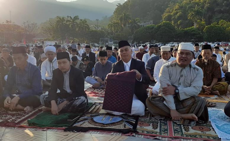 Shalat Idul Adha di Lapangan Abubakar Lambogo Batili. Ini Pesan Muslimin Bando