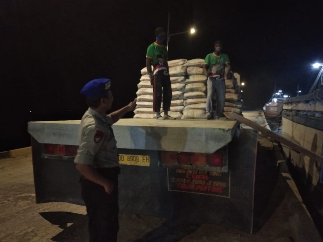 Beri rasa aman pada Nahkoda dan Masyarakat pesisir, Sat. Polair Polres Pangkep Lakukan ini!