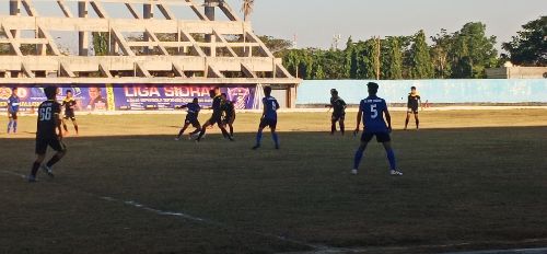 Usai Kalahkan Bone 5-1, Pemain Nene Mallomo Fc Langsung Di Guyur Bonus