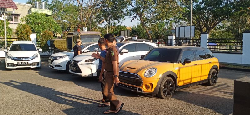 Kejari Sidrap Terimah TPPU H. Agus dari Kejagung RI. Sebanyak Ini Barang Buktinya