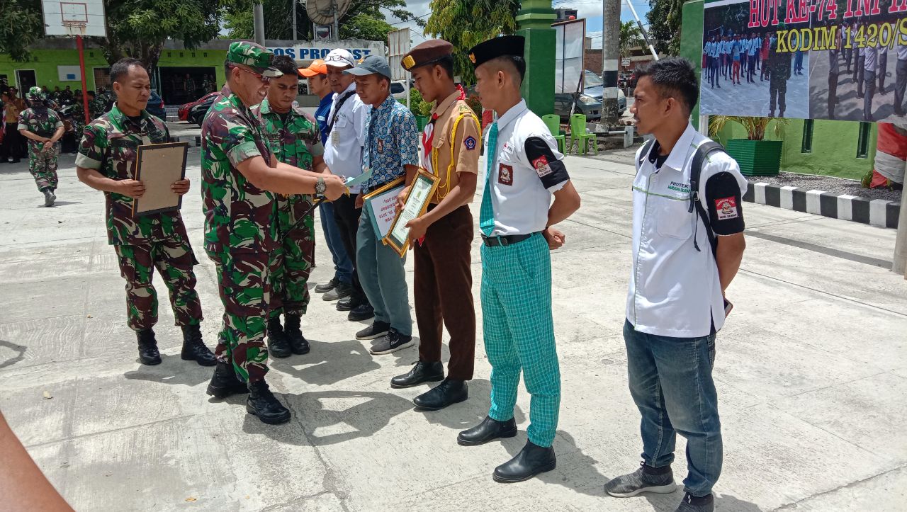 Peringati HUT TNI ke 74, Kodim 1420 Sidrap gelar Perlombaan Baris Berbaris