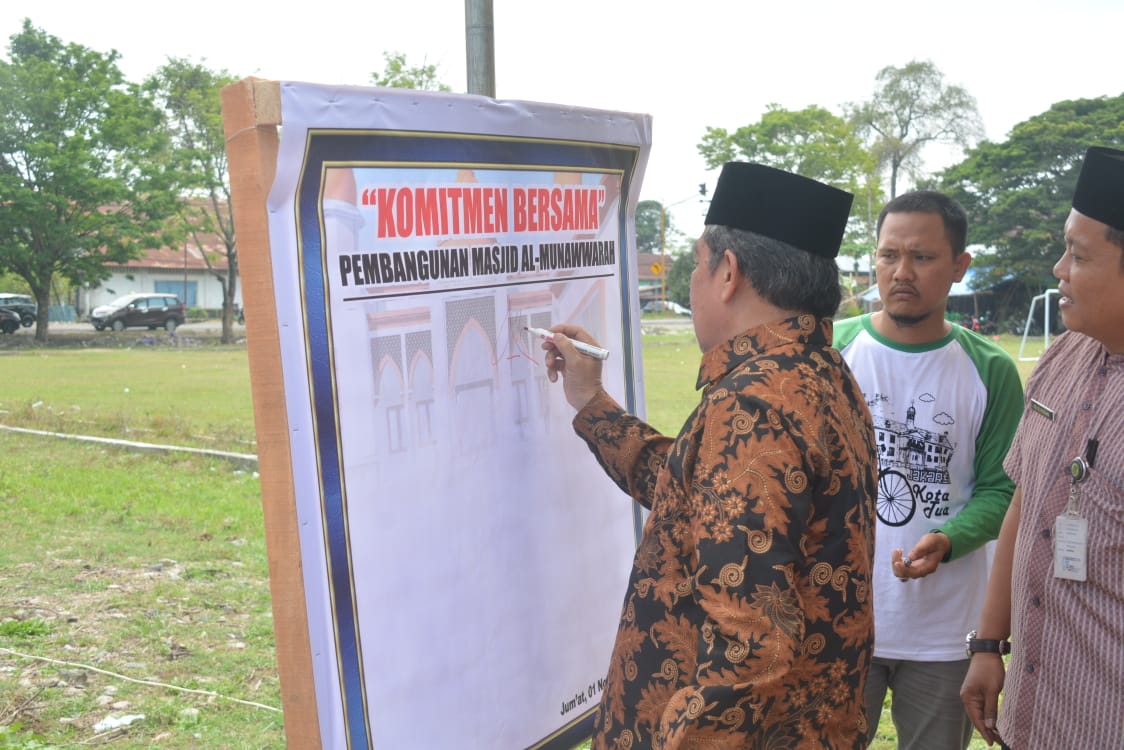 Bupati Sidrap Saksikan Awal Pembangunan Dan Penetapan Nama Masjid Al-Munawwarah