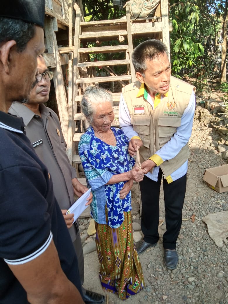 Bedah Rumah, Program Unggulan Baznas Enrekang