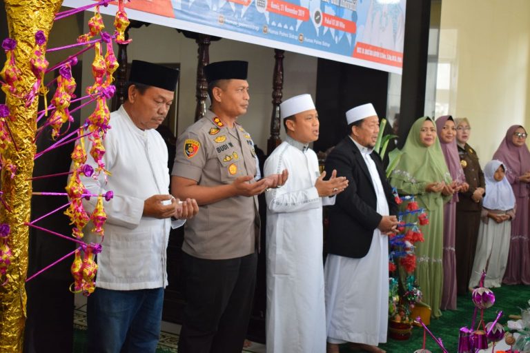 Ceramah Lucu  Ustad  Das ad Latif Buat Maulid di Polres 