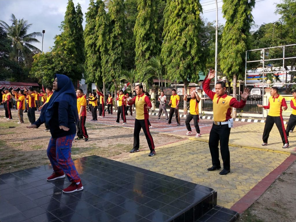 Begini Cara Personel Polres Enrekang Jaga Kebugaran Tubuh