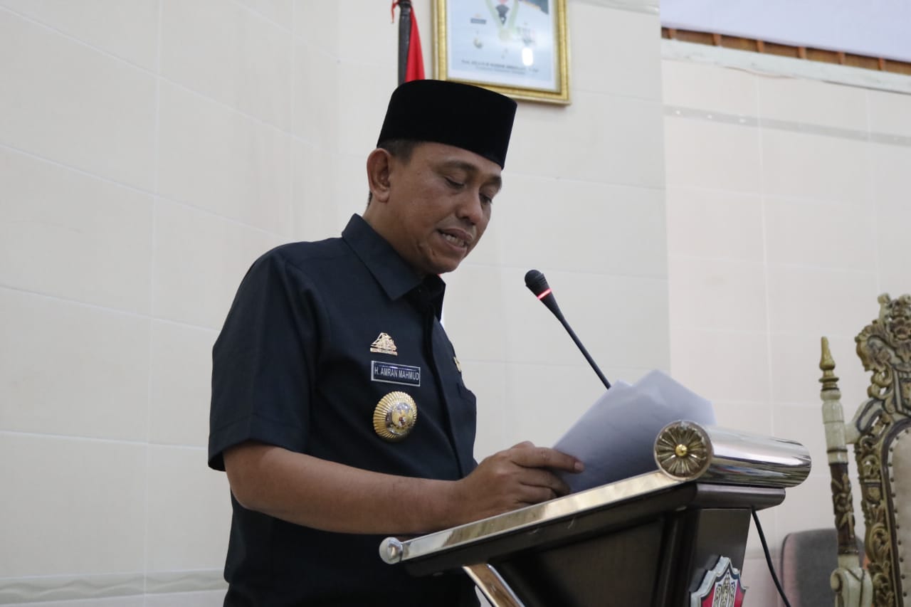 Bupati Beri Jawaban pada Fraksi-Fraksi DPRD Kabupaten Wajo