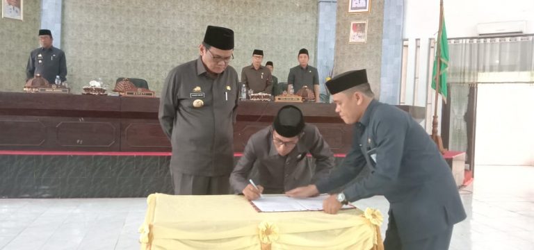 DPRD Barru Tetapkan APBD 2020, Tembus Rp1 Triliun