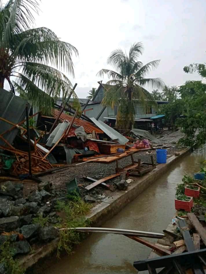 15 Rumah Diamuk Puting Beliung di Desa Pincara Pinrang