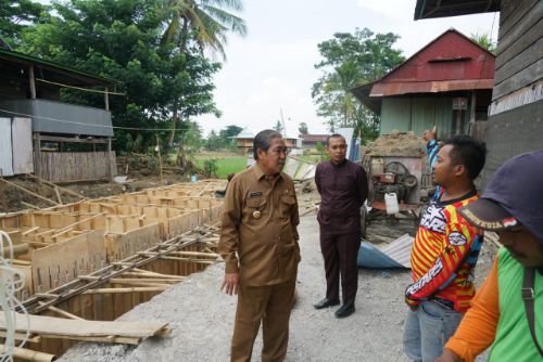 Proyek Retak Milik BBWS Pompengan Jeneberang di Dua Pitue. Ini Jawaban Bupati Sidrap