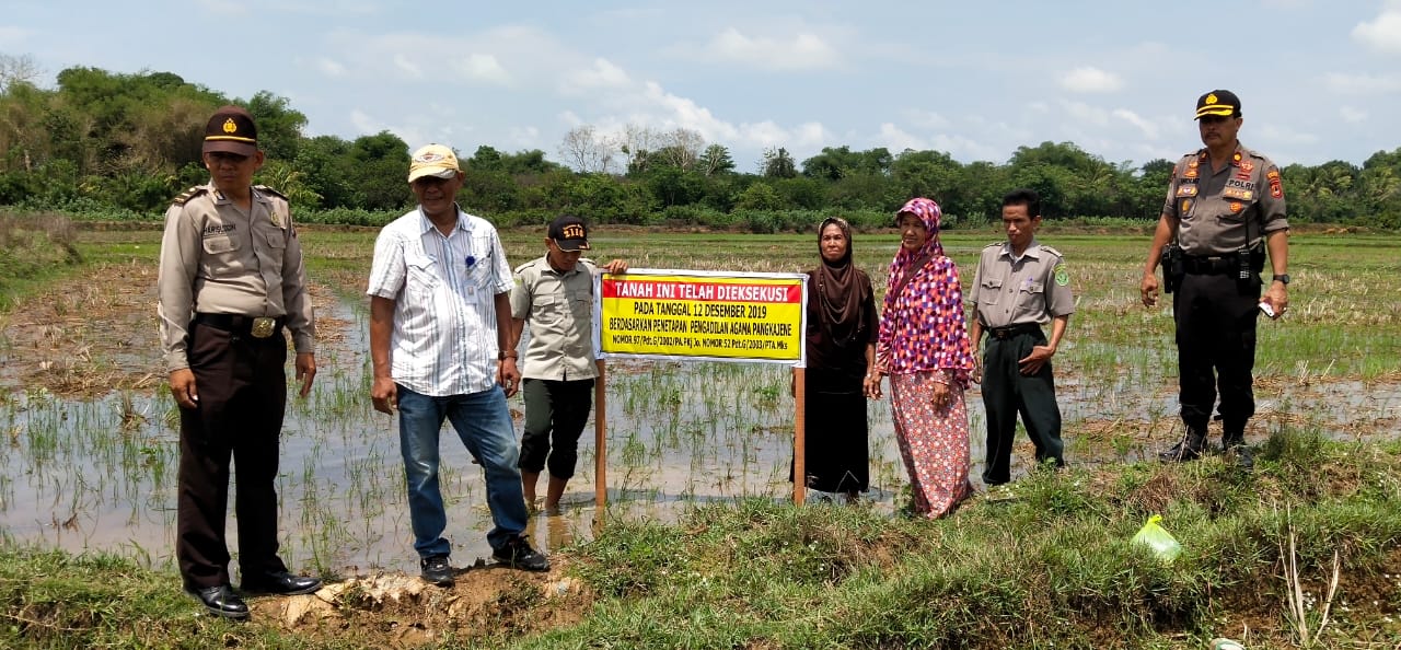 Berlangsung Aman, Polres Pangkep Kawal Exsekusi Lahan di Kecamatan Marang