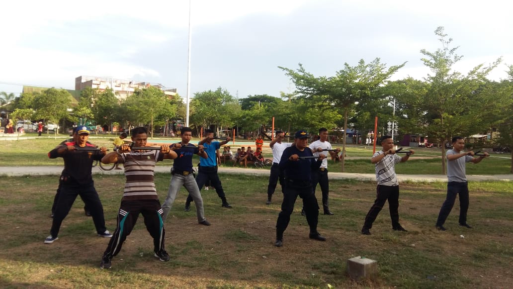 Tingkatkan Kemampuan Skill, Satbinmas Polres Sidrap Latih Personel Satpam 